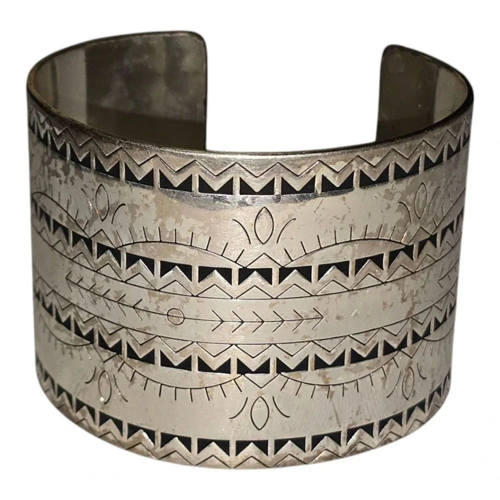 Brighton Southwest Dream Sage Wide Silver Etched Thick Chunky Cuff Bracelet